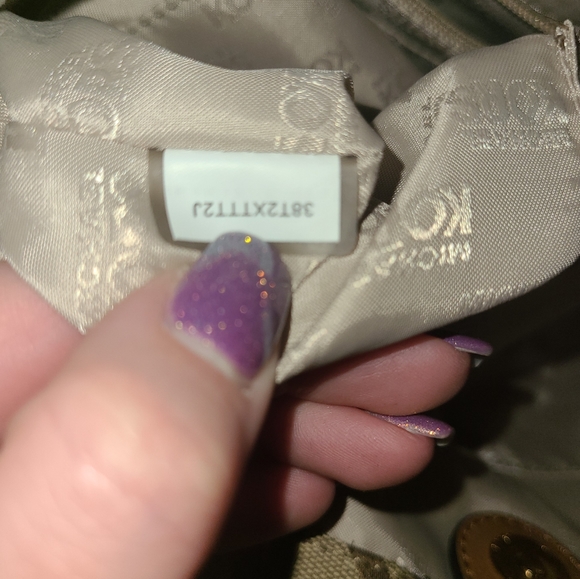 Authentic Michael kors bag - Picture 7 of 7